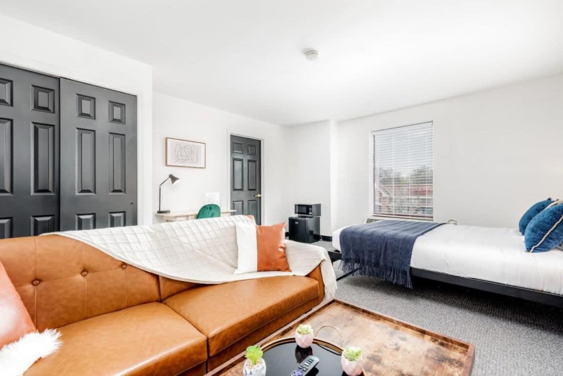 Cozysuites Cwe Stylish Queen With Microwave&Fridge Tower Grove Exteriör bild