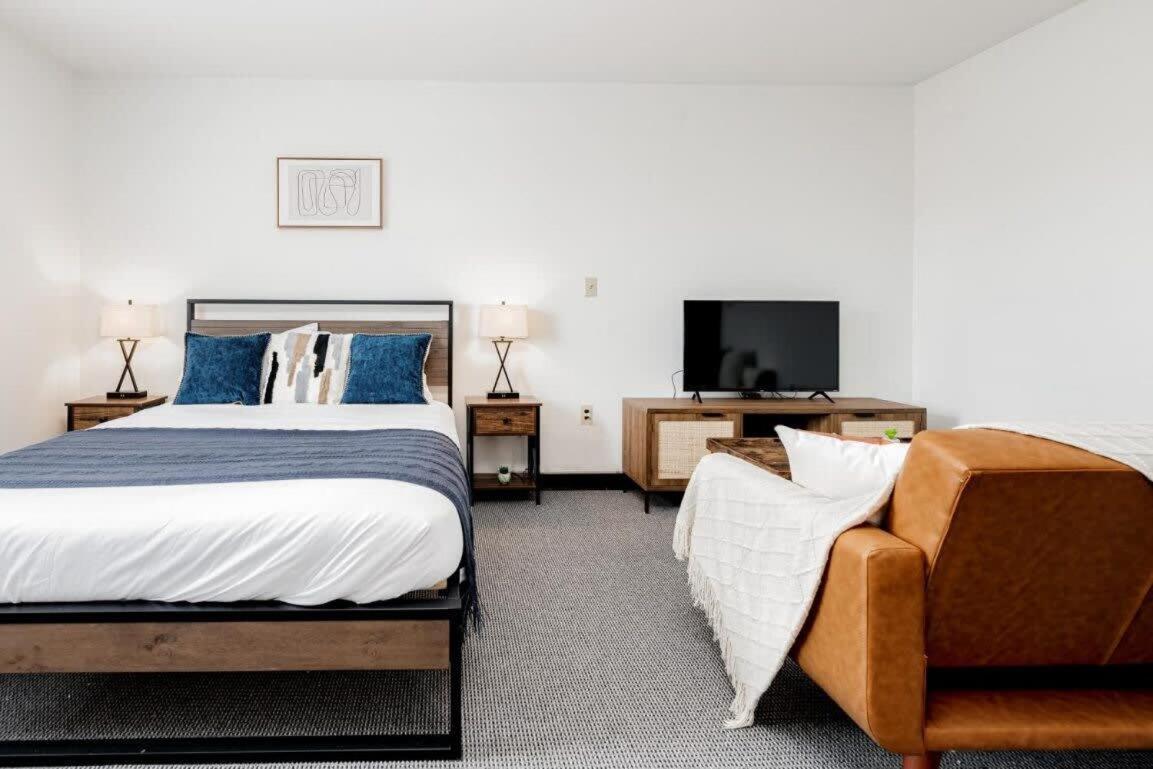 Cozysuites Cwe Stylish Queen With Microwave&Fridge Tower Grove Exteriör bild